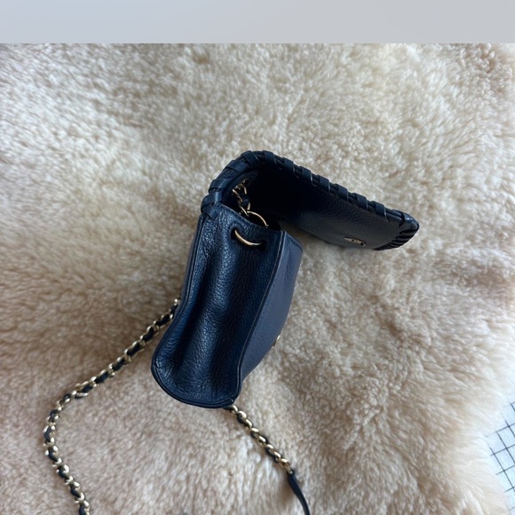 NWOT Tory Burch Shrunken Marion Crossbody in Navy - Picture 6 of 7
